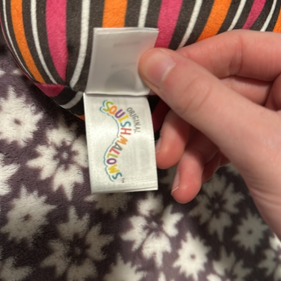 Hello Kitty Halloween Squishmallow - Picture 3 of 4